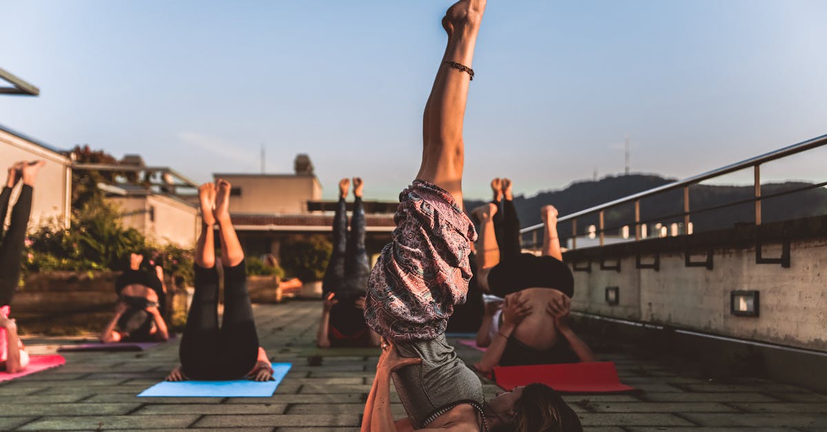 découvrez le bien-être à domicile avec notre tapis d'acupression. soulagez le stress, améliorez votre circulation et stimulez vos points de pression pour une détente optimale. idéal pour une utilisation quotidienne, notre matelas d'acupressure vous offre une expérience revitalisante.