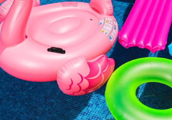 découvrez l'univers des produits gonflables, idéals pour vos loisirs et événements. que ce soit des matelas, piscines, ou structures pour enfants, trouvez tout ce qu'il vous faut pour des moments inoubliables.