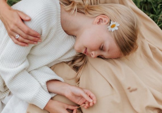 découvrez notre élégante robe verte sauge, parfaite pour toutes les occasions. cette pièce tendance allie confort et style, ajoutant une touche de fraîcheur à votre garde-robe. idéale pour les événements formels ou les sorties décontractées, la robe verte sauge s'adapte à votre style tout en mettant en valeur votre silhouette.