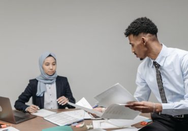 découvrez les meilleures pratiques et stratégies en gestion d'entreprise pour optimiser la performance, stimuler la croissance et assurer le succès de votre business.