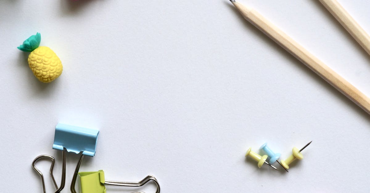découvrez une vaste sélection d'accessoires tendance pour compléter votre style et sublimer toutes vos tenues. trouvez l'accessoire idéal pour chaque occasion et affirmez votre personnalité avec élégance !