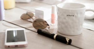 découvrez notre sélection d’accessoires tendance qui complètent parfaitement votre style au quotidien. trouvez des pièces uniques pour personnaliser vos tenues sur notre boutique en ligne.